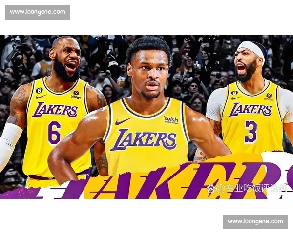 詹姆斯转发布朗尼扣篮训练：父子齐力见证成长！