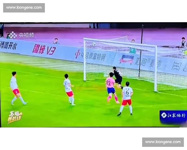 无锡队头球双响燃爆苏超!两球制胜终结三连颓势 无锡队头球双响燃爆苏超!两球制胜终结三连颓势