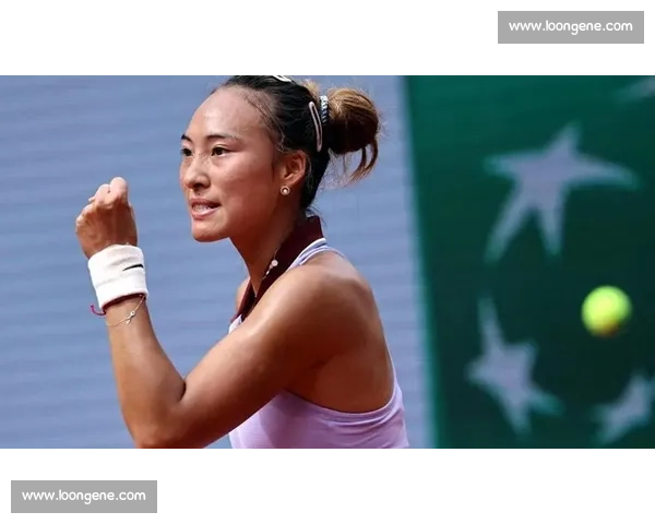 郑钦文首入温网夺冠前十却再遭一轮游!萨巴伦卡领跑热门榜,莱巴金娜成最大黑马