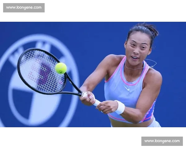 郑钦文鏖战温网!两升水饮尽追平,对手疑似爆粗引争议 郑钦文鏖战温网!两升水饮尽追平,对手疑似爆粗引争议