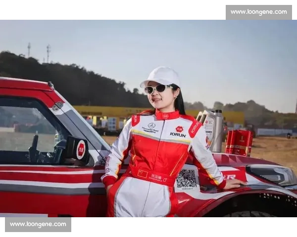 赛道巾帼：女车手用速度碾碎偏见，娱你安利她的破界人生