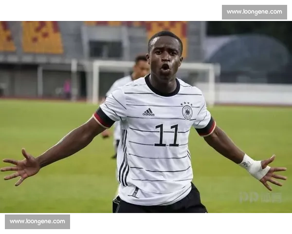 哥本哈根官宣穆科科加盟!体育总监盛赞新星潜力,500 万欧签约开启新篇章 哥本哈根官宣穆科科加盟!体育总监盛赞新星潜力,500 万欧签约开启新篇章